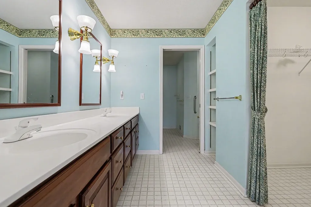 212 Chauncey Court Marshall City MI 49068