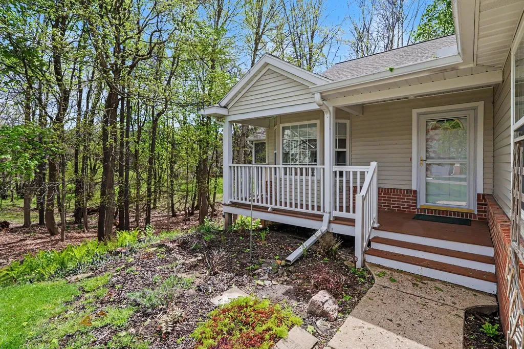 212 Chauncey Court Marshall City MI 49068