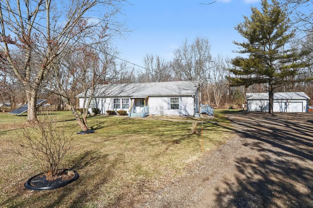 4827 W Paradise Road W Leroy Township MI 49015