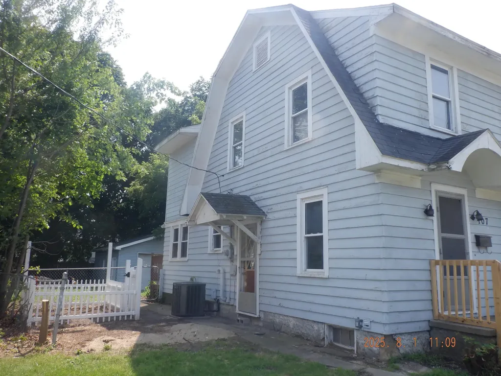 107 N Lakeview Avenue Sturgis City MI 49091