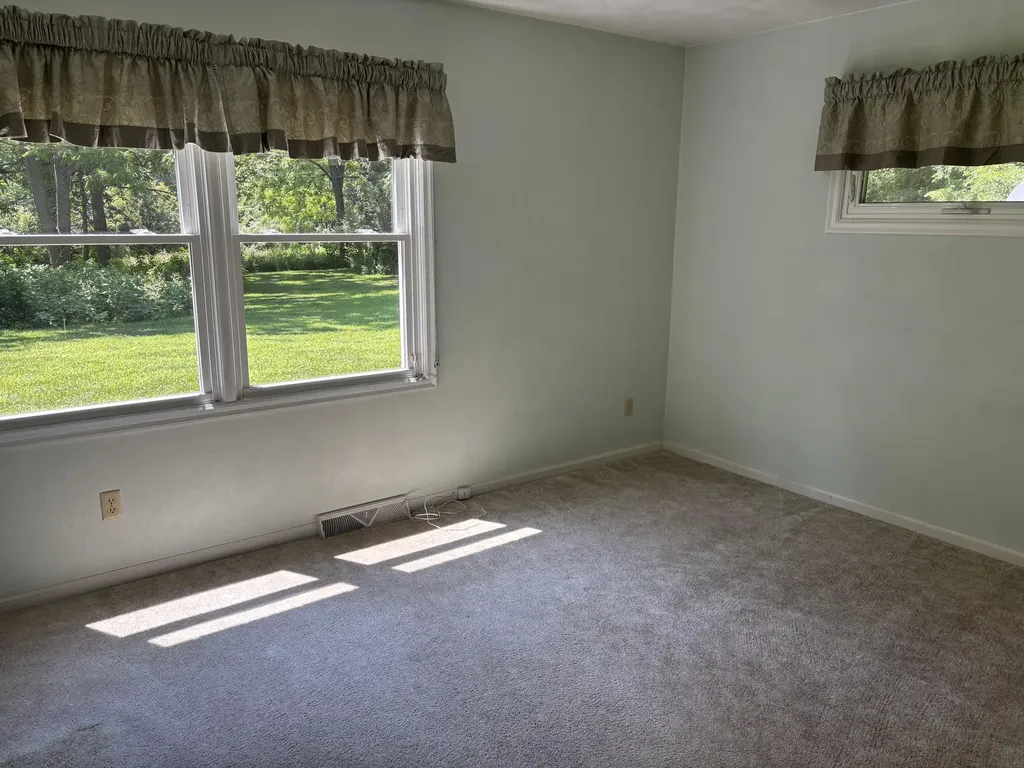 21421 Swafford Road Pennfield Charter Township MI 49017