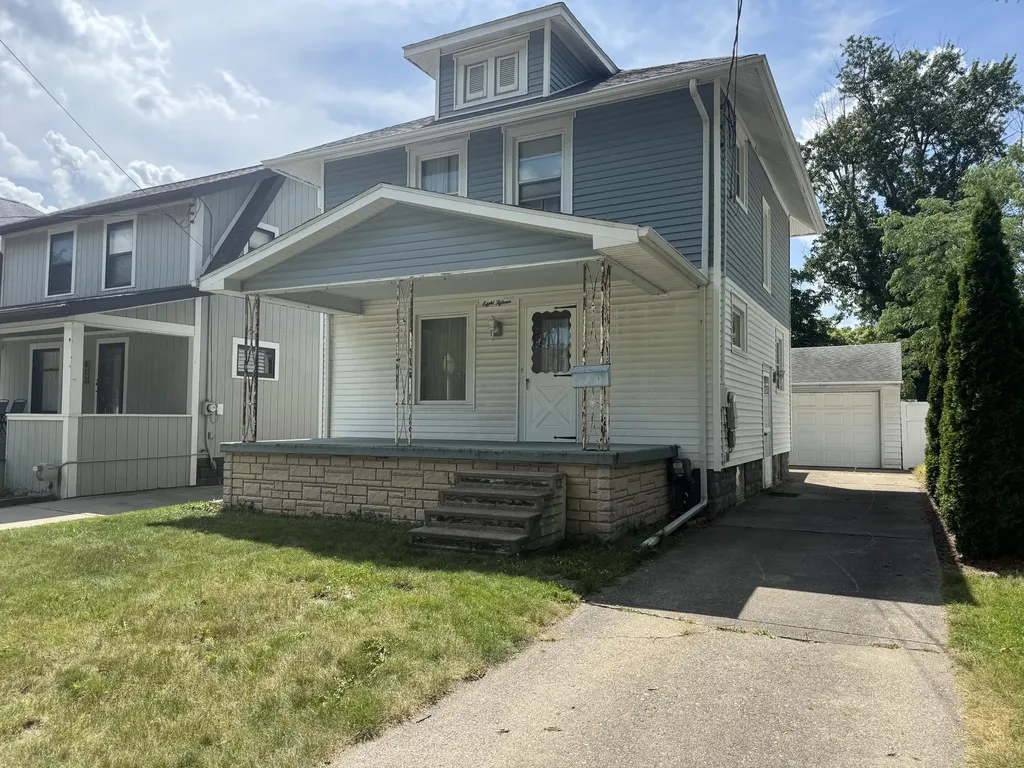 815 N Francis Avenue Lansing City MI 48912