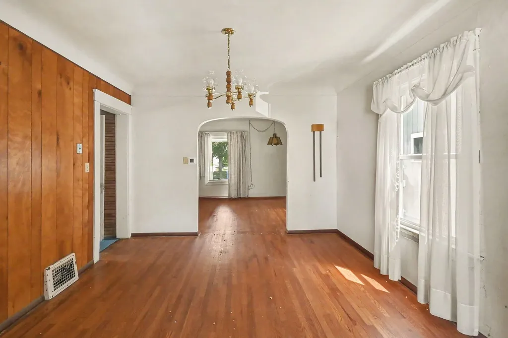 815 N Francis Avenue Lansing City MI 48912
