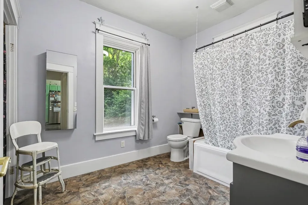 320 Vass Avenue Emmett Charter Township MI 49014