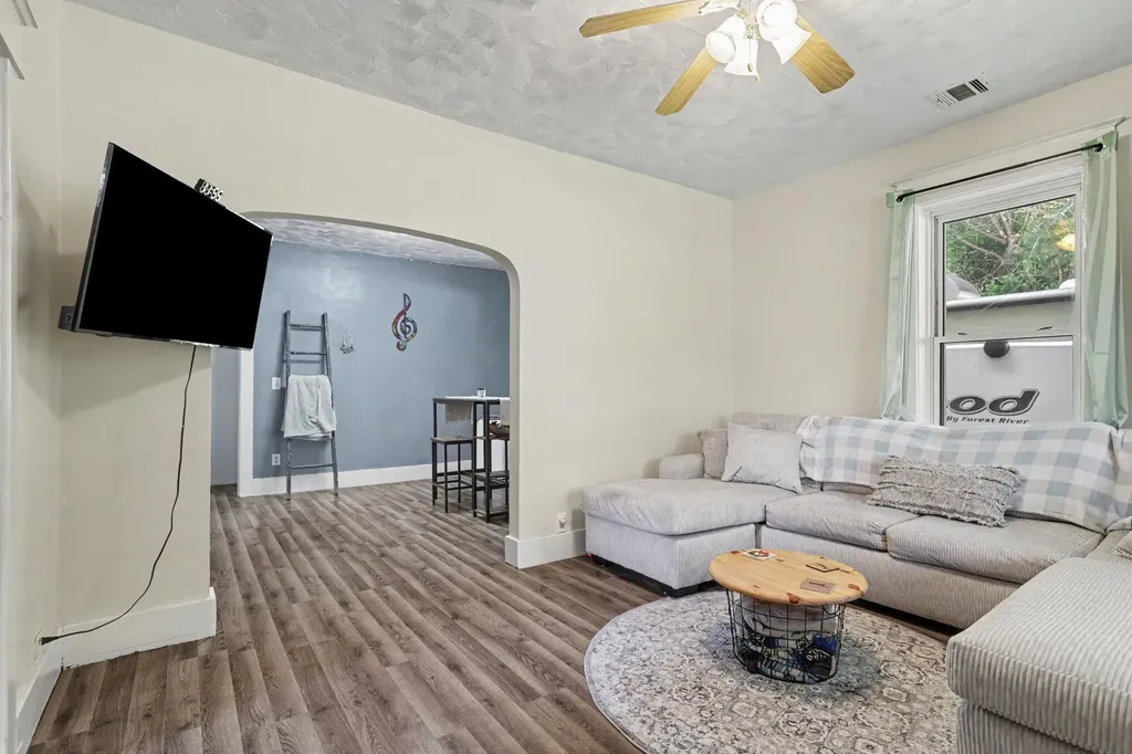 320 Vass Avenue Emmett Charter Township MI 49014