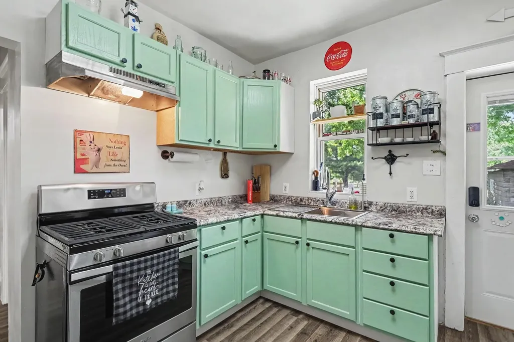 320 Vass Avenue Emmett Charter Township MI 49014