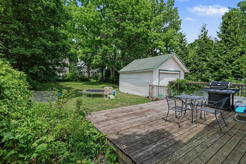 620 W Mansion Street Marshall City MI 49068