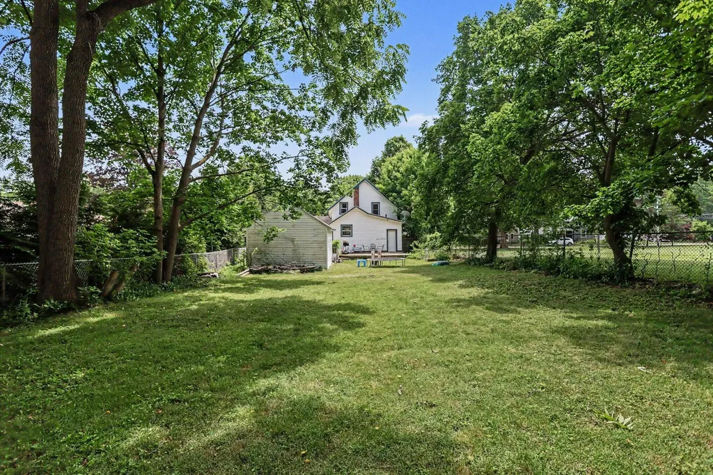 620 W Mansion Street Marshall City MI 49068