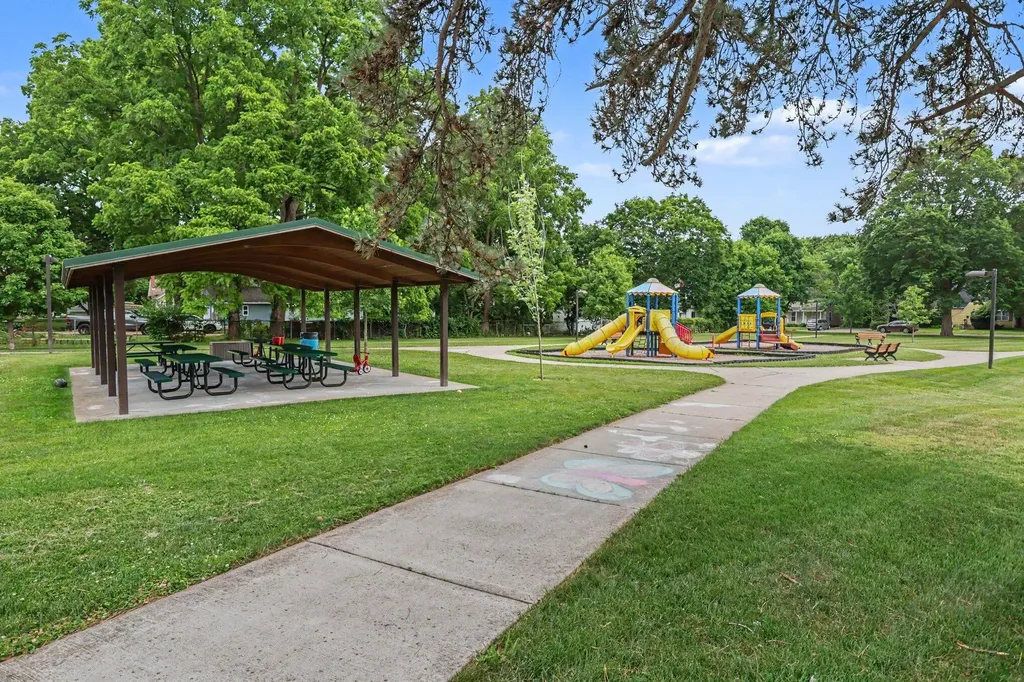 620 W Mansion Street Marshall City MI 49068