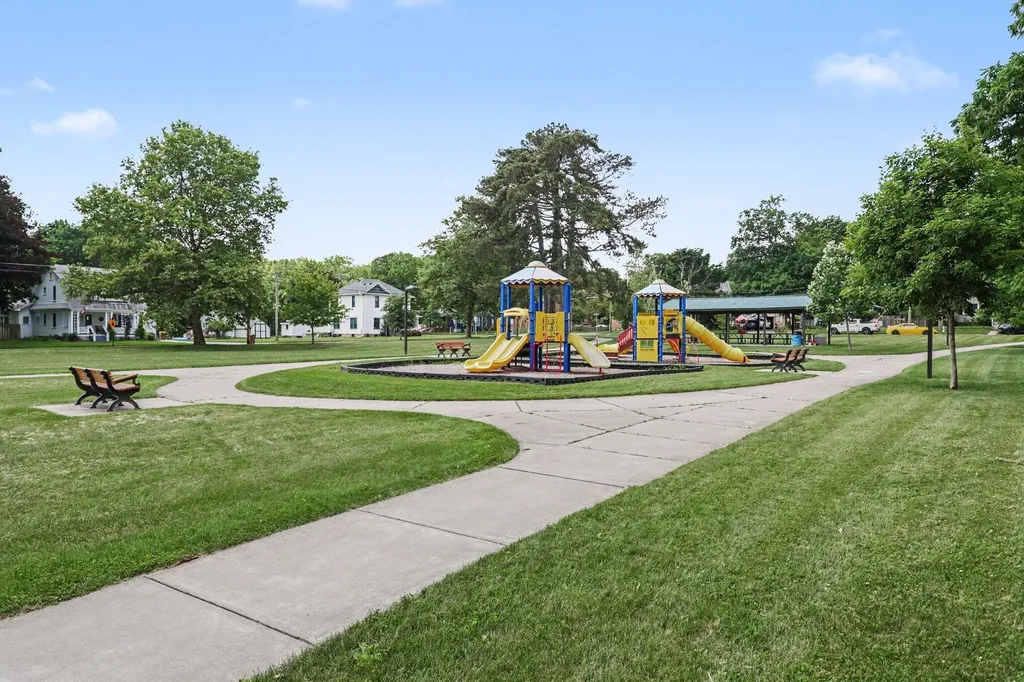 620 W Mansion Street Marshall City MI 49068