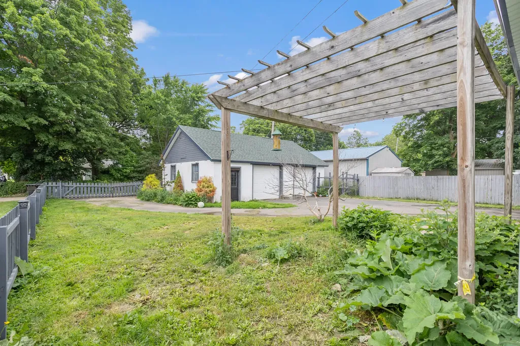 114 W Leigh Street Homer Village MI 49245