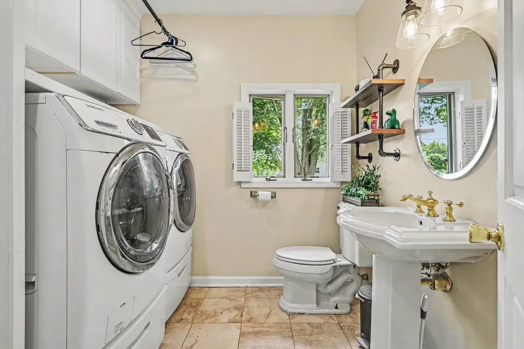 4182 Bristol Oaks Street Johnstown Township MI 49050