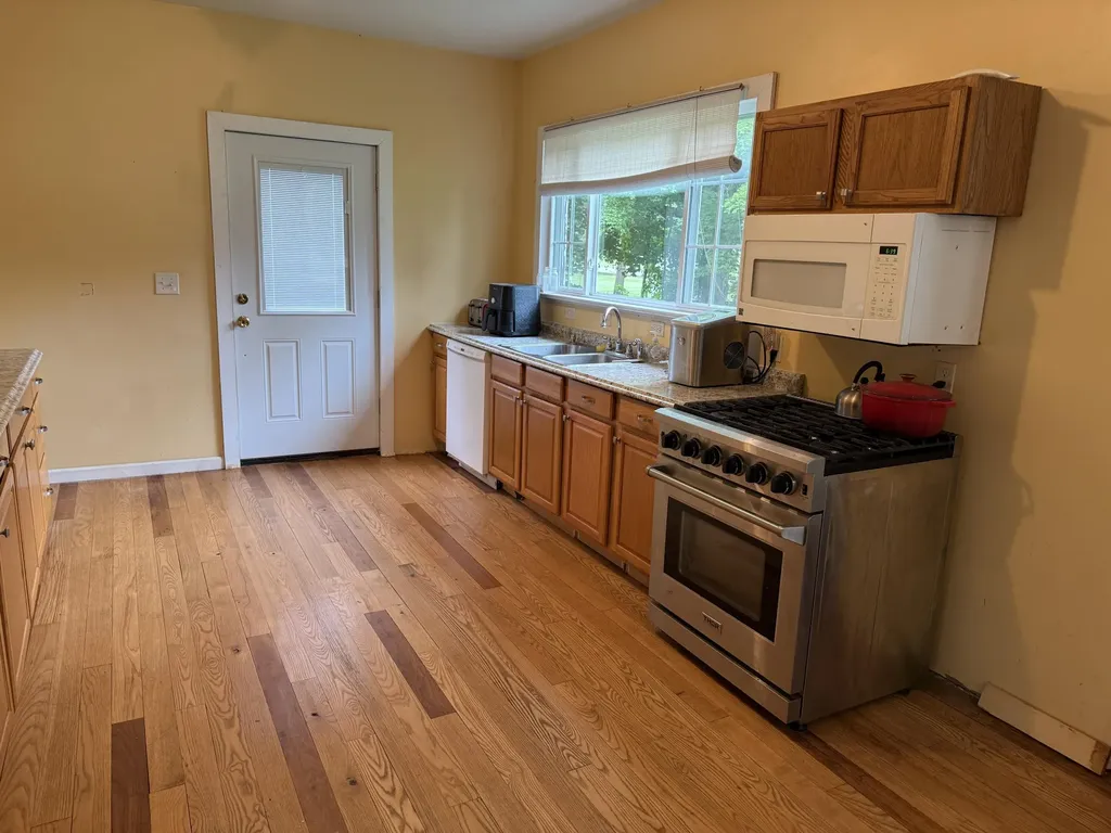 409 E Porter Street Albion City MI 49224