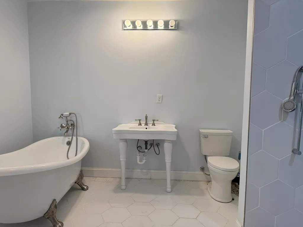 409 E Porter Street Albion City MI 49224