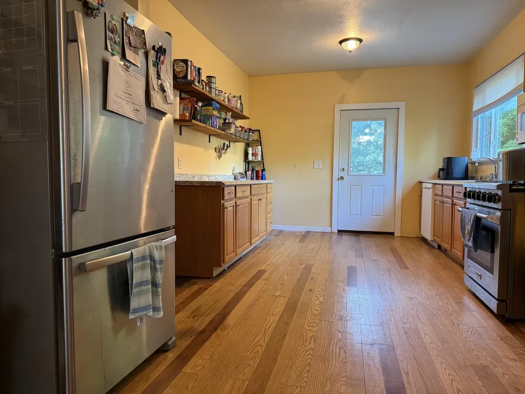 409 E Porter Street Albion City MI 49224
