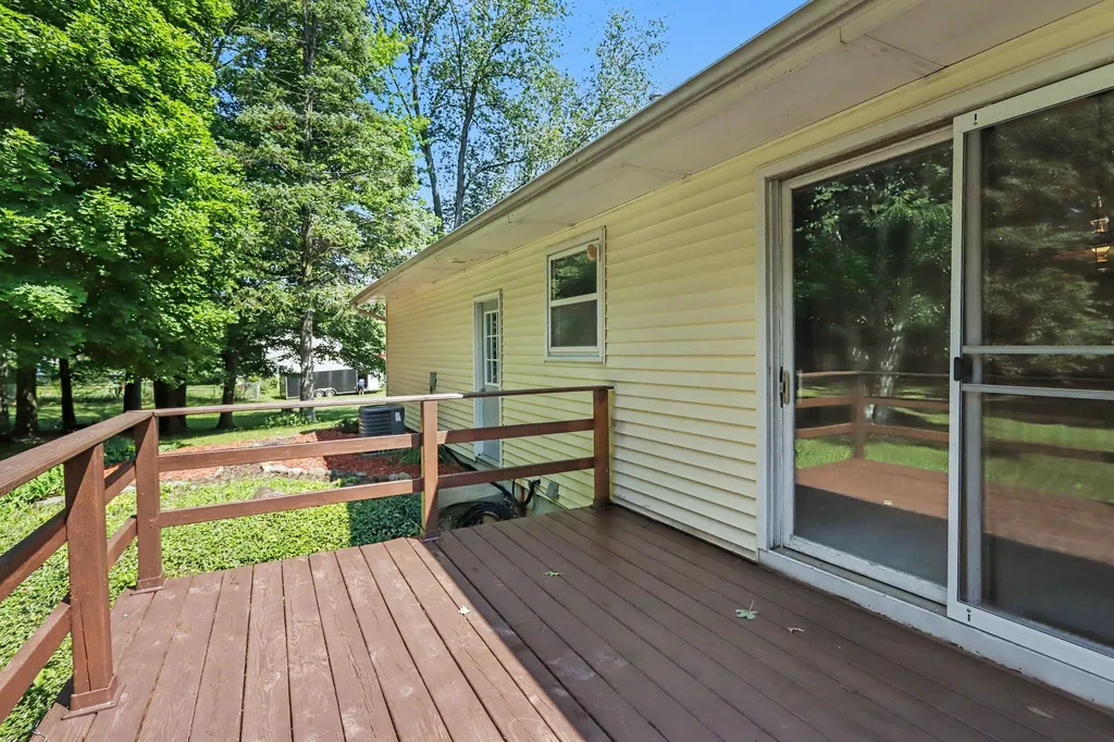 205 Highfield Road Marshall Township MI 49068