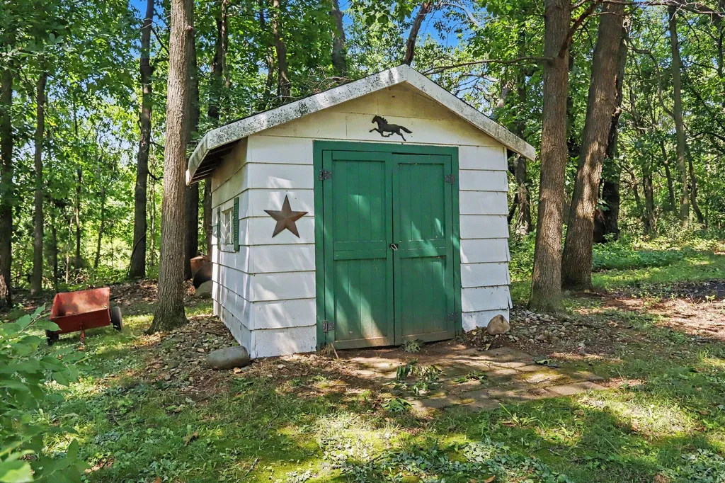 205 Highfield Road Marshall Township MI 49068