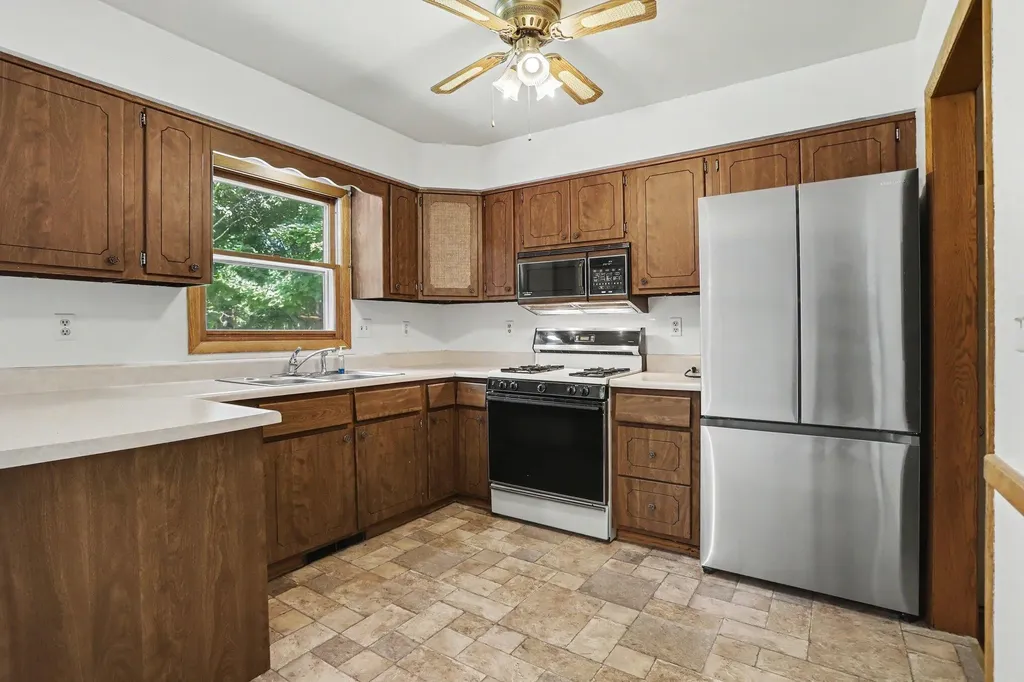 205 Highfield Road Marshall Township MI 49068