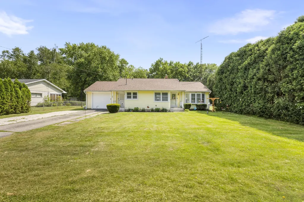125 Oriole Drive Bedford Charter Township MI 49037