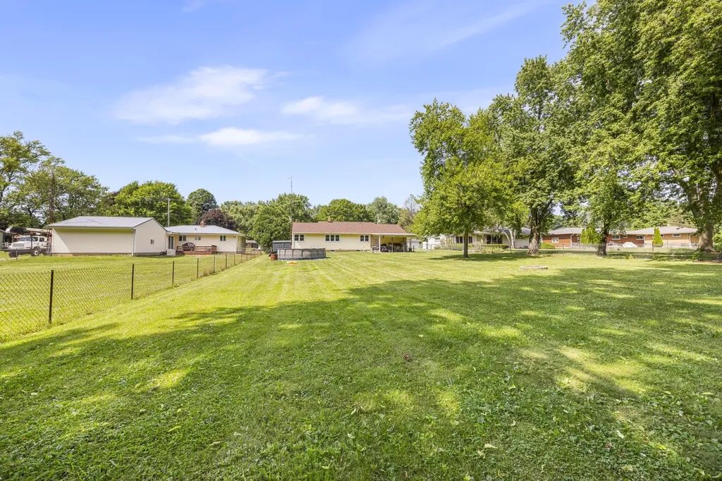 125 Oriole Drive Bedford Charter Township MI 49037