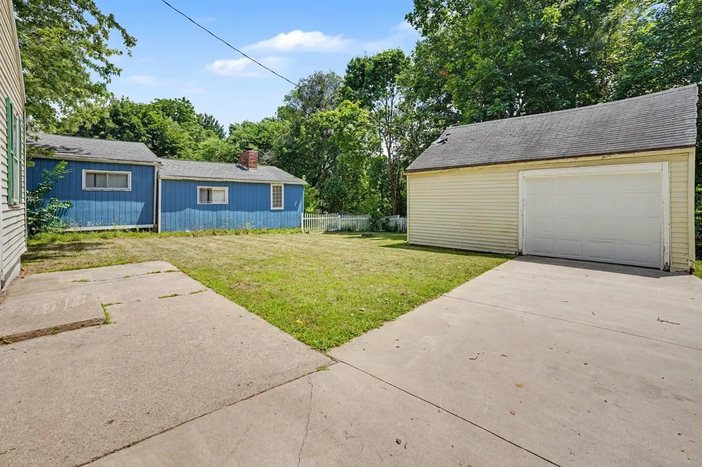 234 Laurel Drive Battle Creek City MI 49017