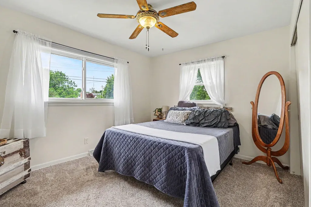 15 Enlow Court Battle Creek City MI 49015
