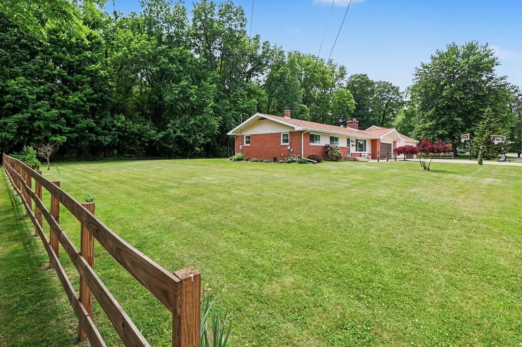 15 Enlow Court Battle Creek City MI 49015