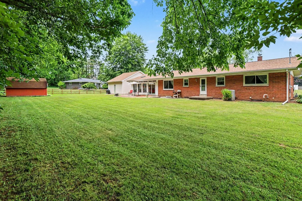 15 Enlow Court Battle Creek City MI 49015