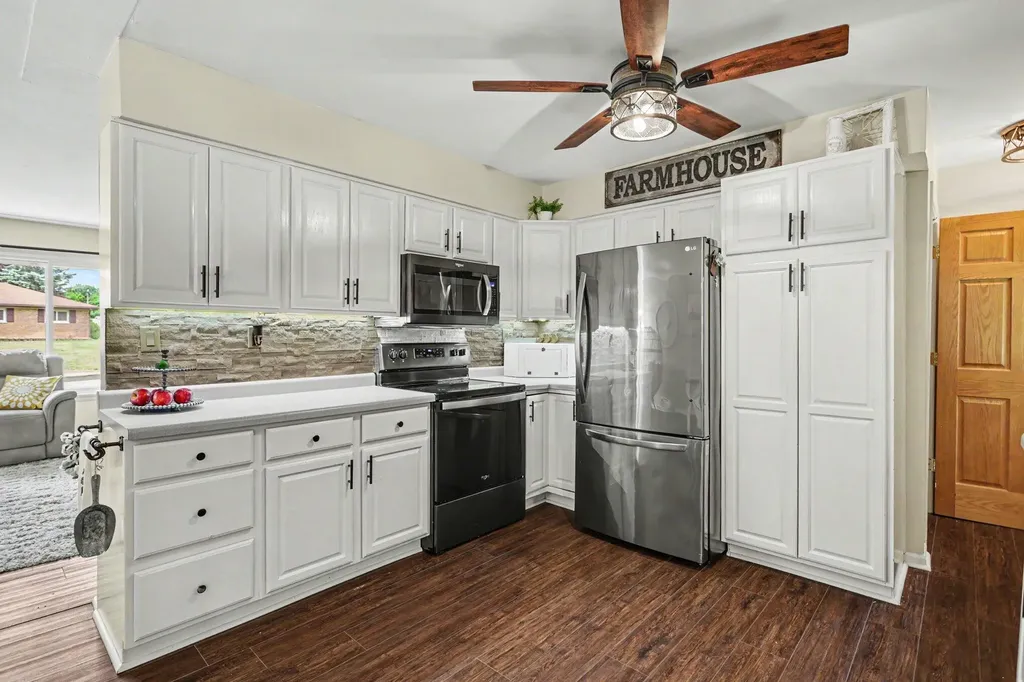 15 Enlow Court Battle Creek City MI 49015