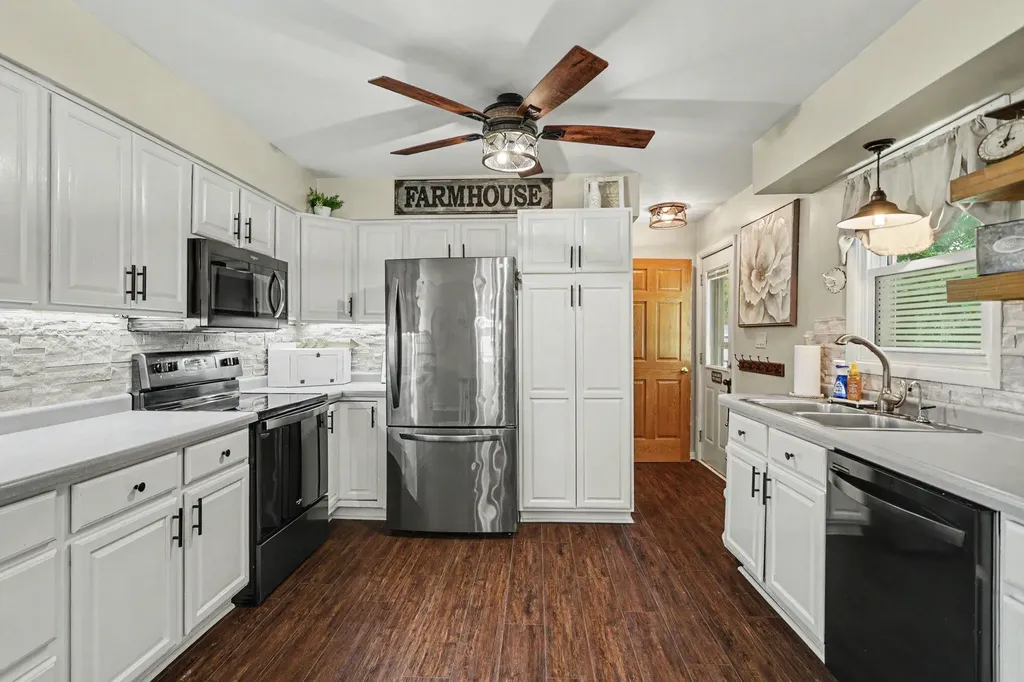 15 Enlow Court Battle Creek City MI 49015