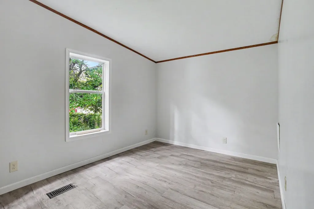 144 Peck Street Emmett Charter Township MI 49014