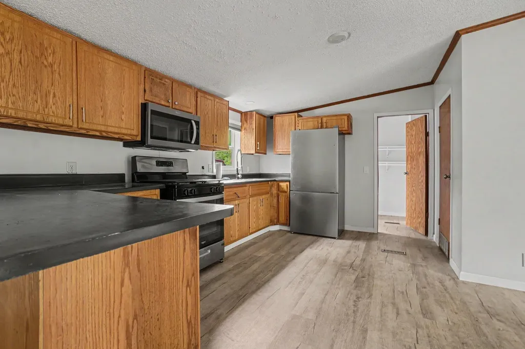 144 Peck Street Emmett Charter Township MI 49014
