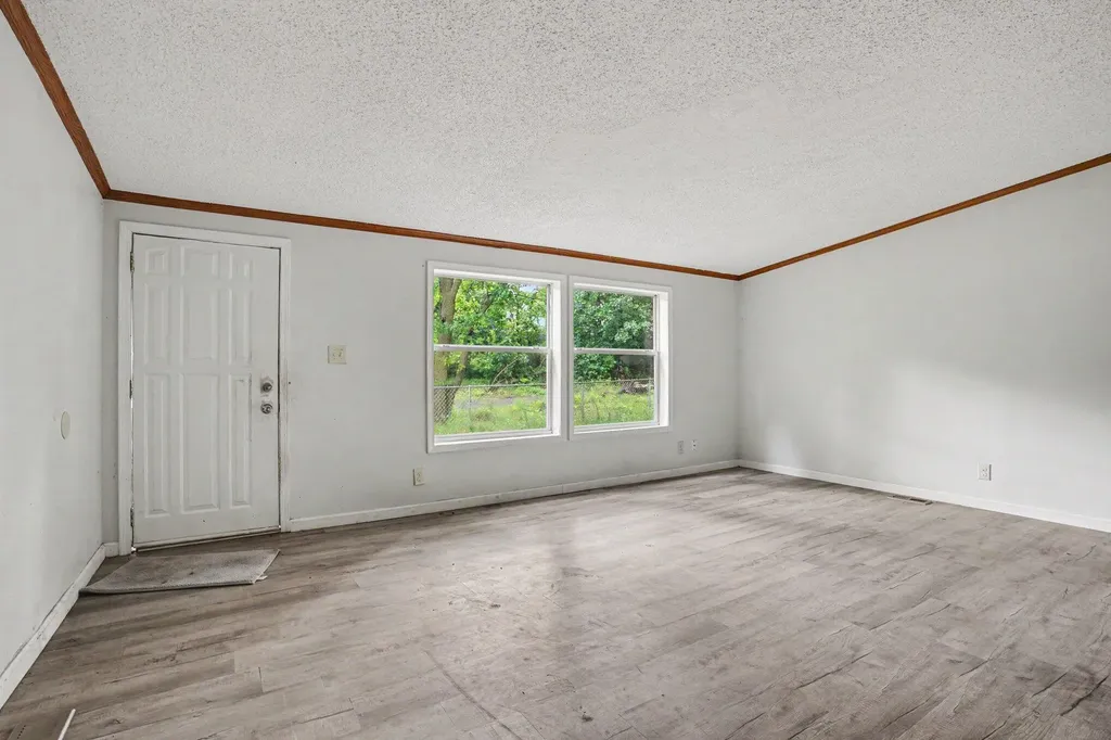 144 Peck Street Emmett Charter Township MI 49014