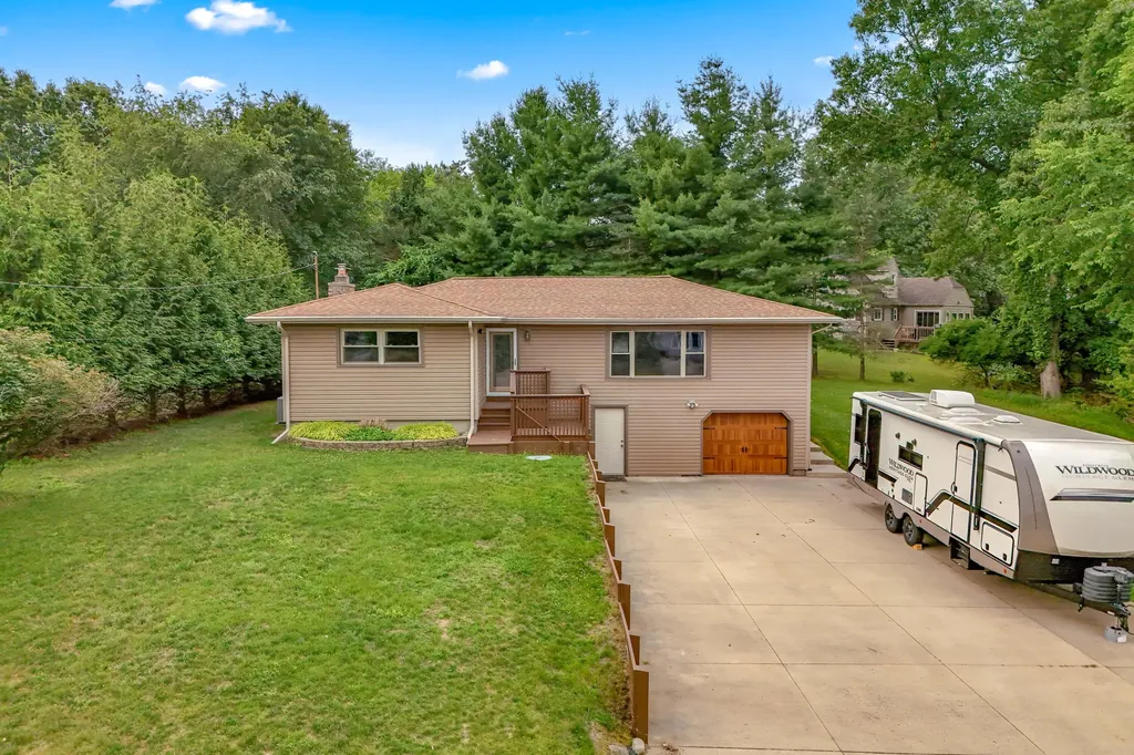 11971 Bradley Drive Somerset Township MI 49249