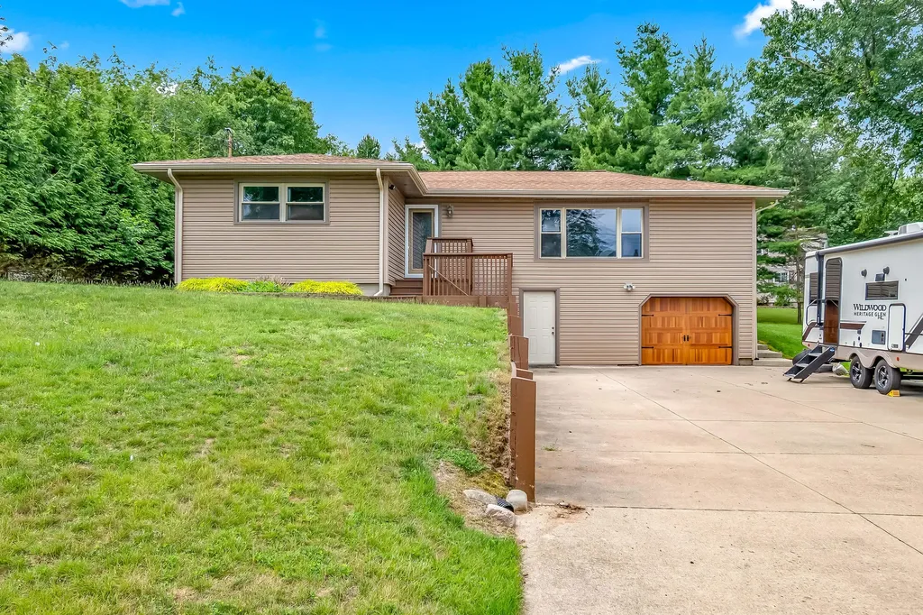 11971 Bradley Drive Somerset Township MI 49249
