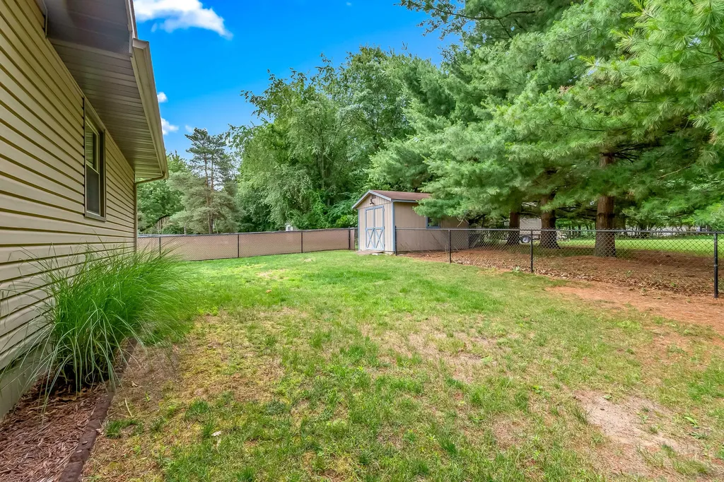 11971 Bradley Drive Somerset Township MI 49249