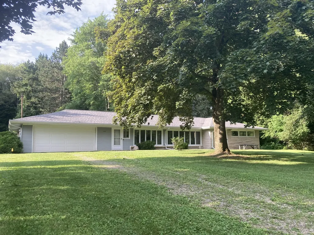 5491 Hoag Road Battle Creek City MI 49015