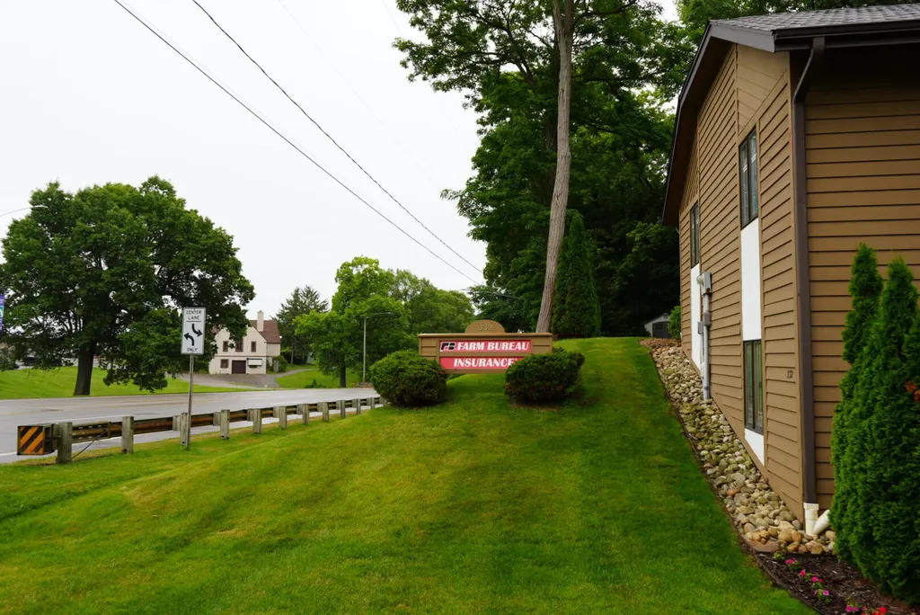 332 E Columbia Avenue E Battle Creek City MI 49015