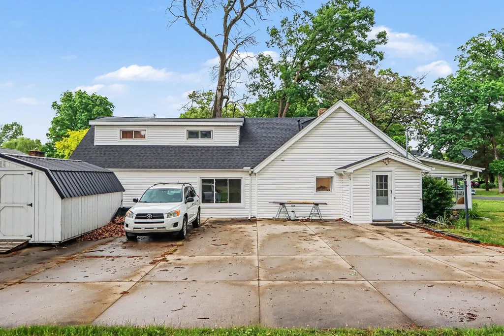 7763 Anway Drive Emmett Charter Township MI 49014