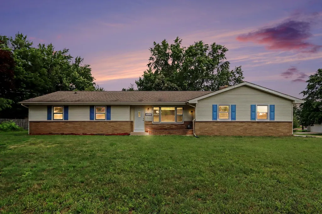 6083 Woodlea Drive Comstock Charter Township MI 49048