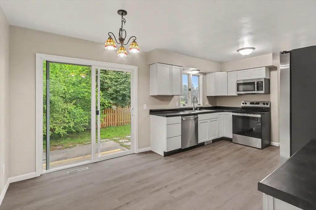6083 Woodlea Drive Comstock Charter Township MI 49048
