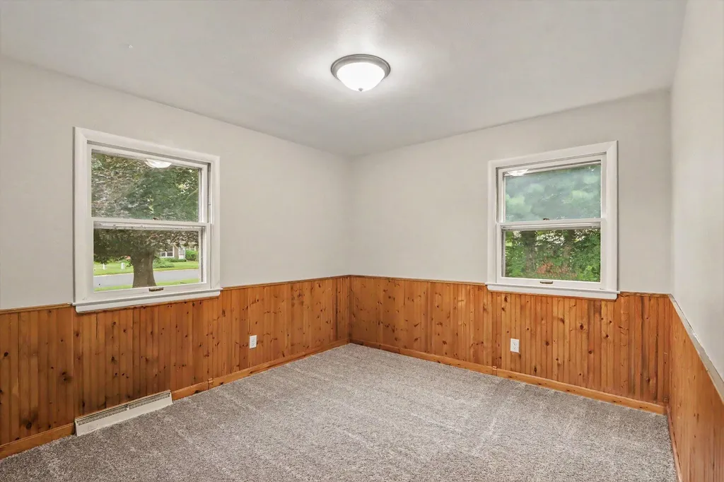 6083 Woodlea Drive Comstock Charter Township MI 49048