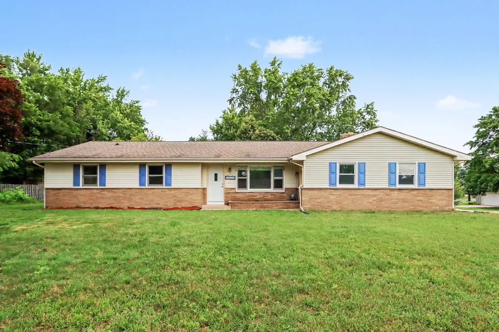 6083 Woodlea Drive Comstock Charter Township MI 49048