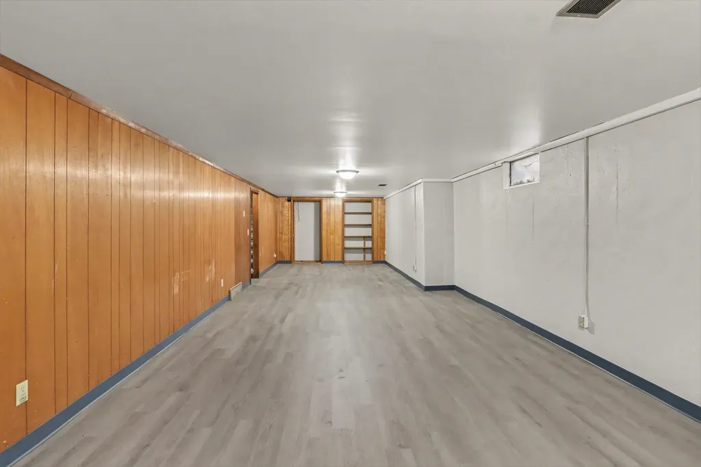 6083 Woodlea Drive Comstock Charter Township MI 49048