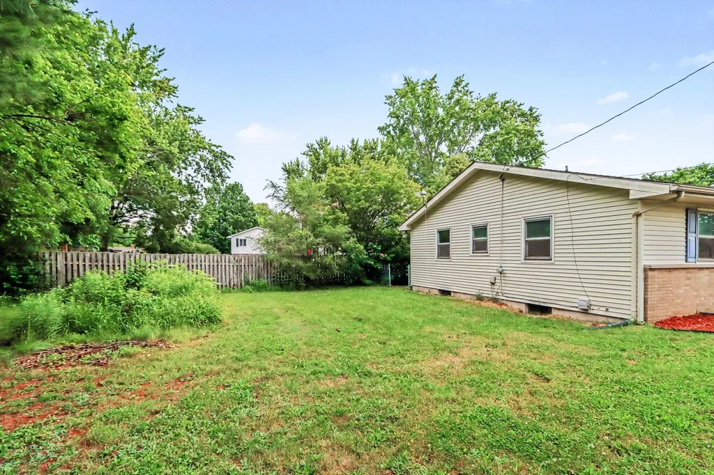 6083 Woodlea Drive Comstock Charter Township MI 49048