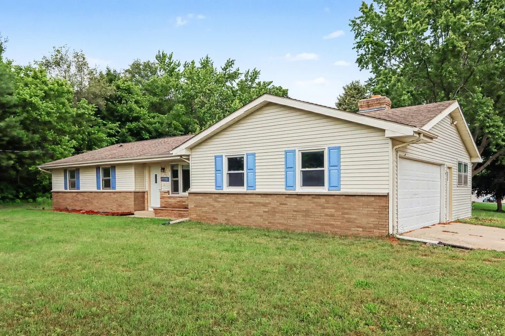 6083 Woodlea Drive Comstock Charter Township MI 49048