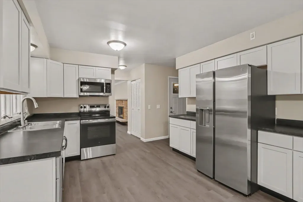 6083 Woodlea Drive Comstock Charter Township MI 49048