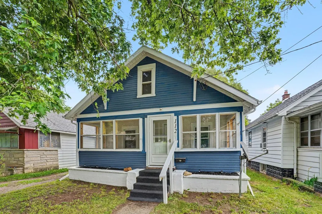 112 Sharon Avenue Pennfield Charter Township MI 49017