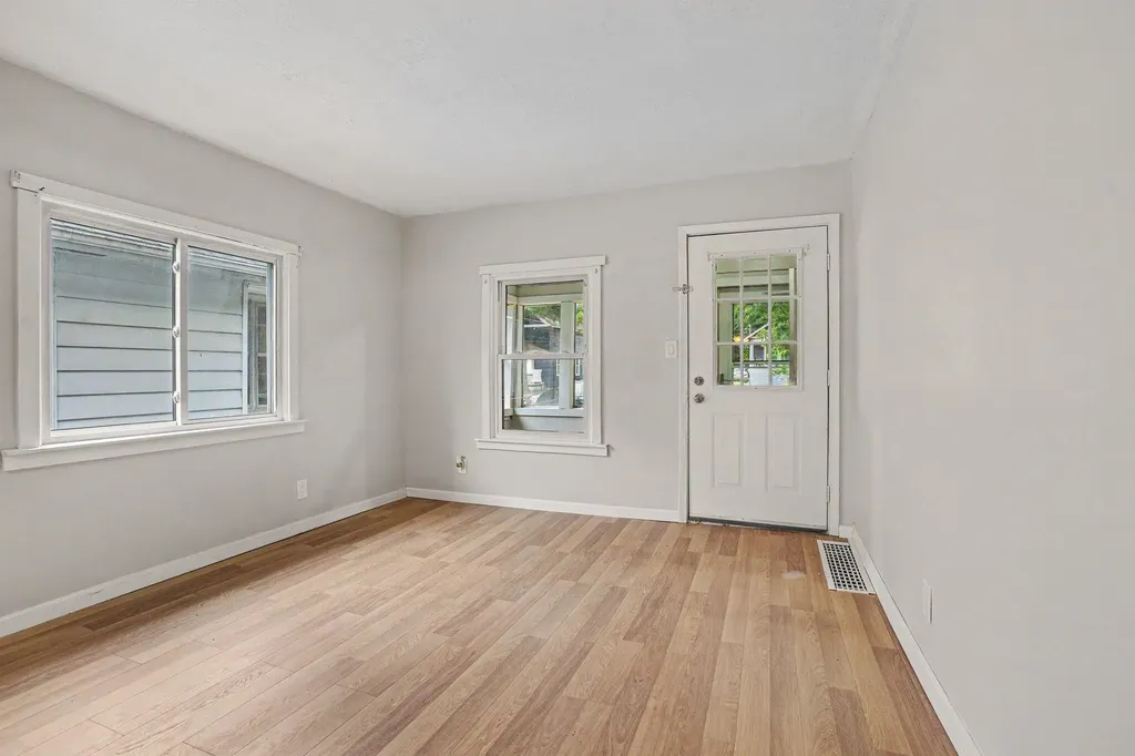112 Sharon Avenue Pennfield Charter Township MI 49017