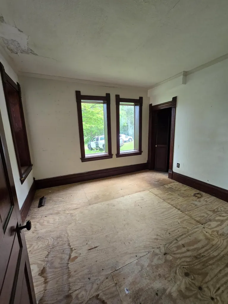8733 S Cochran Avenue Charlotte City MI 49076